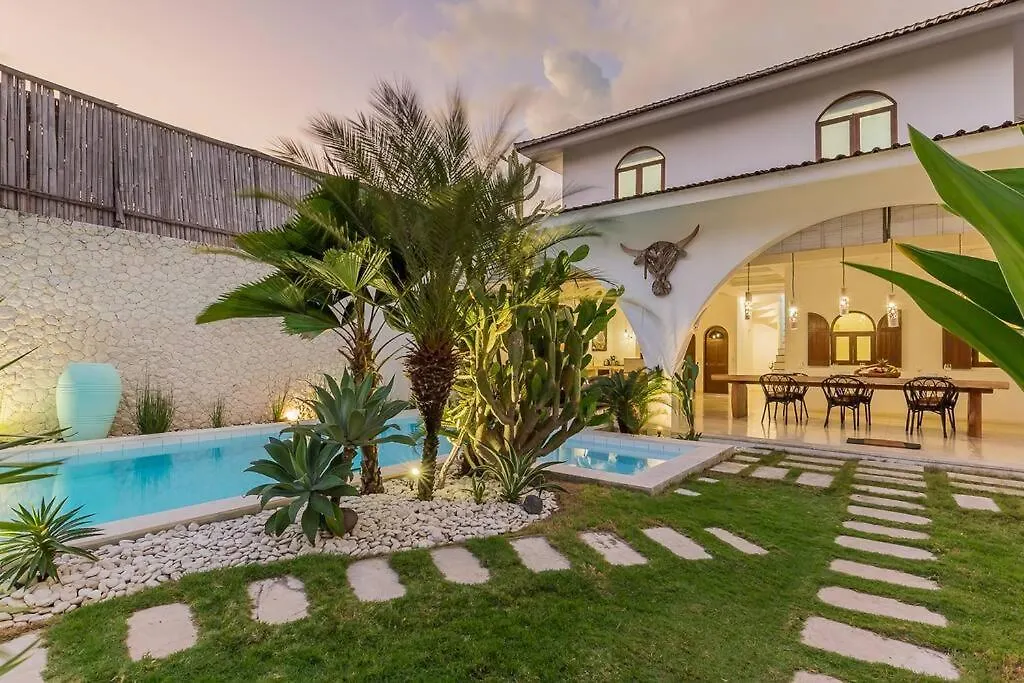 Villa 3 Bedr Mediterranean Vibes Private Pool 5Min Beach Seminyak