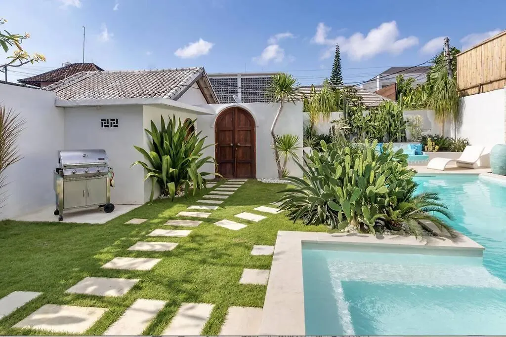 Villa 3 Bedr Mediterranean Vibes Private Pool 5Min Beach Seminyak