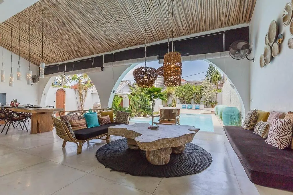 3 Bedr Mediterranean Vibes Private Pool 5Min Beach Seminyak  Villa