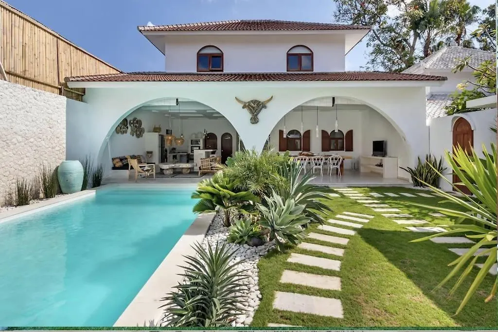 3 Bedr Mediterranean Vibes Private Pool 5Min Beach Seminyak
